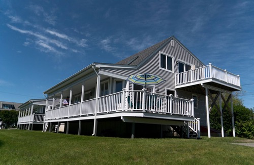 Newport House | "BeachWalk" Unit 2 Just 300 Feet To The Beach!