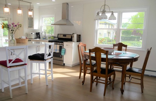 New Rochelle House | Beautiful 3-bedroom house charming New Rochelle near Glen Island Park