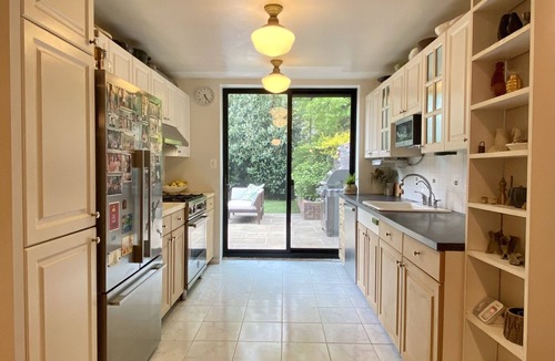 Gowanus House | Beautiful brownstone on family friendly, leafy block in the heart of Park Slope