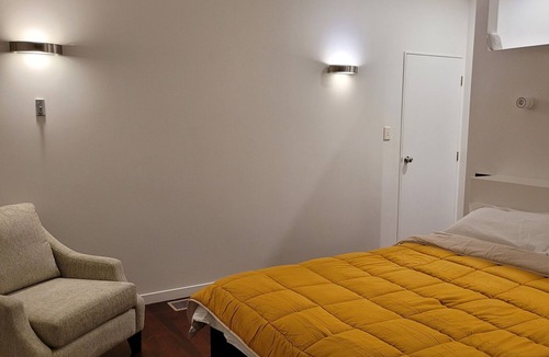 Dairy Flat Bed & Breakfast | Beautiful countryside view w/huge deck - 5 min from shopping mall!