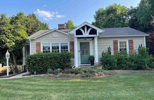 Belmont Historic District Apartment | Belmont Lodge Over Garage-Spacious w/Home Theater