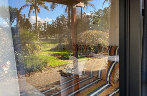 Kumeu Cabin | Birdhouse Retreat on Boord, Kumeu
