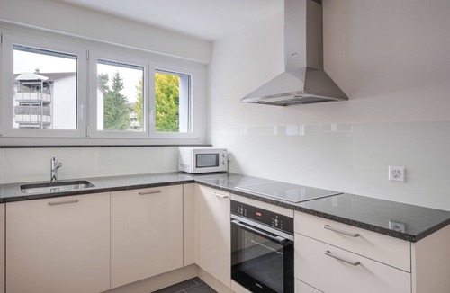 Dietikon District Apartment | Blueground | Dietikon, balcony, nr Bahnhof