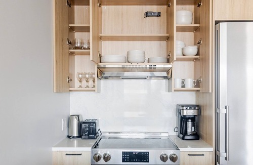 Queens Apartment | Blueground | Long Island City, rooftop BBQ, nr Gantry Plaza State Park