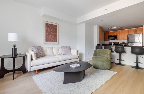 Hunters Point Apartment | Blueground | Long Island City, pool, nr Gantry Plaza