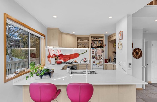 Greenlane - Ellerslie House | Breath of Style by Bespoke Stays