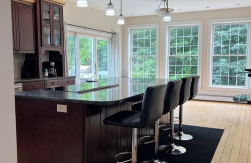 Columbia House | Breathtaking spacious home with unforgettable views
