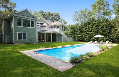 Bridgehampton House | Bridgehampton gem in private community- 1 mile from the village
