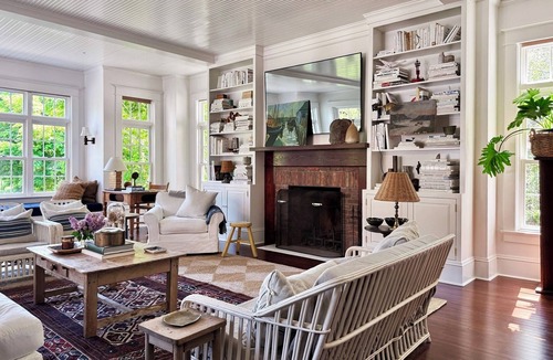 Bridgehampton House | Bridgehampton Village Historical with Beautiful Yard/Heated Pool, Walk to Town!