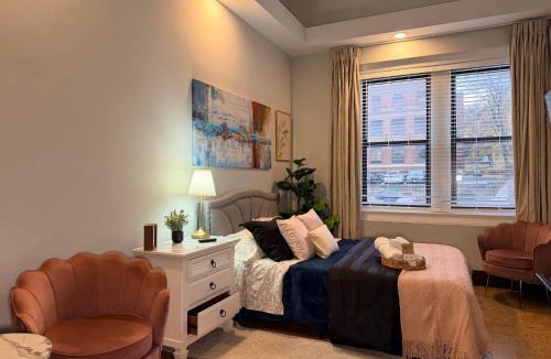 Englewood House | Bright & New Room Shared Apartment NYC Bus