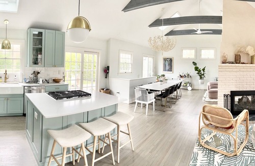 Clearwater Beach House | Bright & Spacious Springs East Hampton Beach Retreat with Private Beach Access