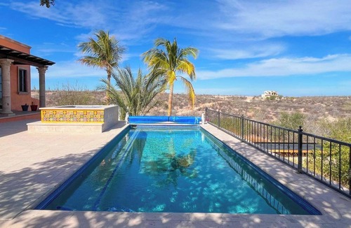 El Centenario House | Bungalow with pool in beautiful El Centenario, La Paz Baja California Sur