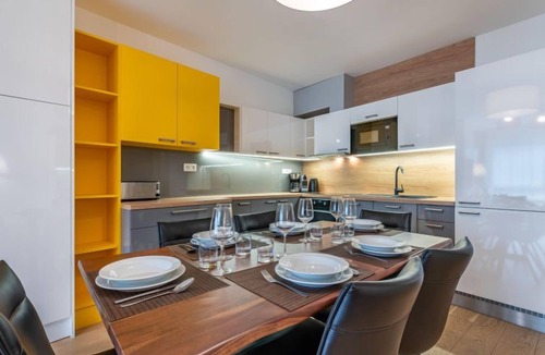 Annenheim Apartment | Burgblick alpe maritima Ski & See-Top 26 by Interhome