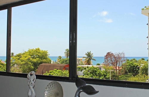 Punta Las Marias Apartment | bwSpacious Property to Work & Relax,1-min Walk to Beach, Ocean Views, 45 day min
