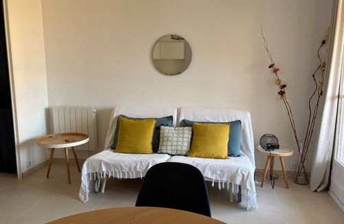 Cassis Apartment | Cassis, downtown: "La Rade" apartment, behind the harbor, nice view, and parking
