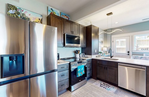 Colington Harbour Condo | CH67D: Bay Dream, Bay-view 1BR with outdoor shower and fishing access