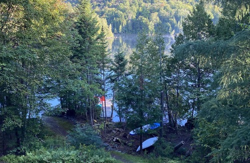 St-Adolphe-d'Howard Ski Chalet | Chalet au Bord dun Grand lac Sans Bateau à Moteur