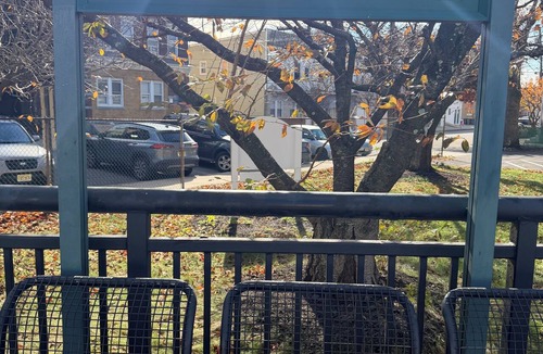 Ampere Apartment | Charming 1-bedroom apartment with WiFi, AC, Laundry & easy commute to NYC!