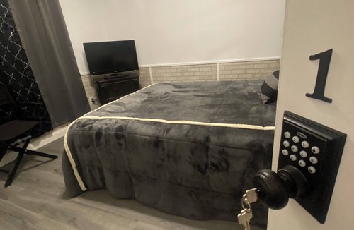 Davenport House | Charming 1-bedroom house in wonderful Davenport with WiFi, AC