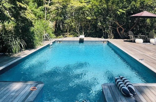East Hampton House | Charming 3-bedroom house in peaceful East Hampton only moments from the Beach.