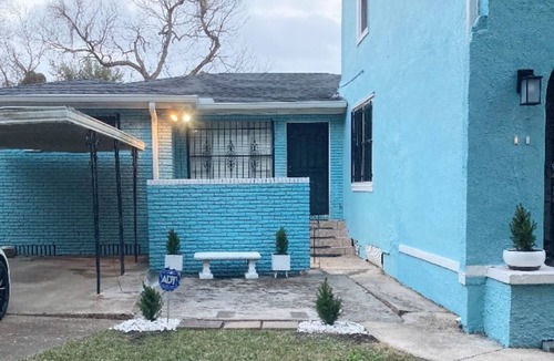 Broadmoor House | Charming 3-Bedroom 2 Bathroom House In Uptown New Orleans