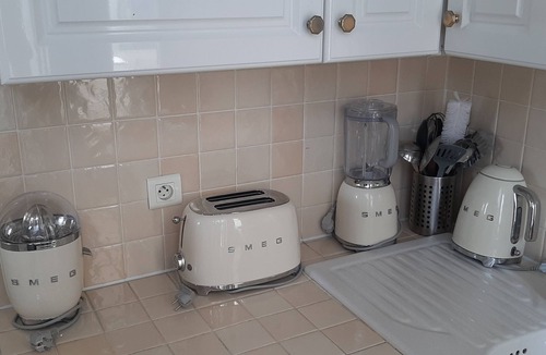 Musicians Quarter Apartment | Charming bright 3 room corner apartment the Quartier Musiciens in Nice.