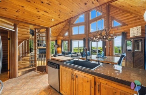 Val David Ski Chalet | Charming Cottage close to ski resorts Vallée Bleue and Mont Alta