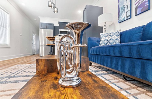 Dillard House | Charming Creole Cottage | 5 Min to FQ