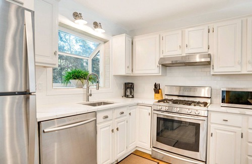 Northwest Harbor House | Charming East Hampton Home, Private Heated Pool, Perfect for Families
