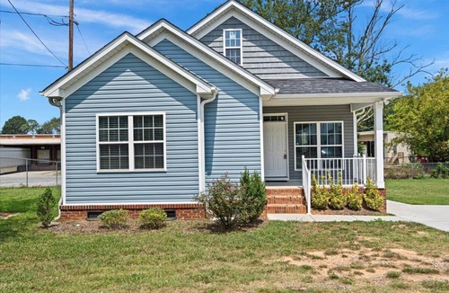 Gastonia House | Charming Gastonia Escape 3BR 2BA New Furnishings