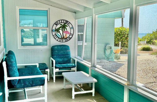 Ormond-by-the-Sea Cottage | Charming Mako Beach Cottage, with private beach access in beautiful Ormond Beach