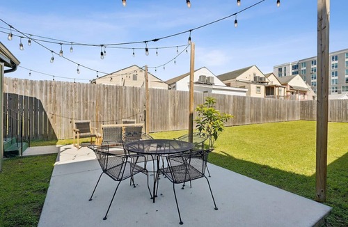 Tulane - Gravier House | Charming NOLA Retreat 4 Blocks to Streetcar