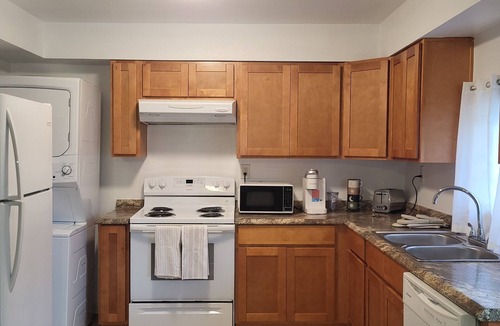 Broadmoor Apartment | Charming two-bedroom apartment in Historic Uptown New Orleans w/Wi-Fi, AC, Hulu
