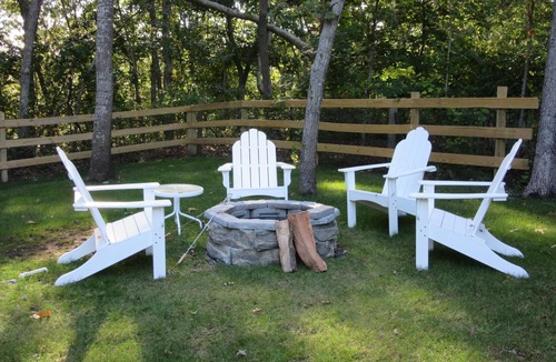 Bridgehampton House | Chic in Bridgehampton- Pickleball Free Pool Heating Fire Pit