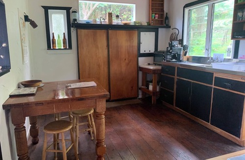 Piha Cottage | Classic Piha Bach - Seaview Road