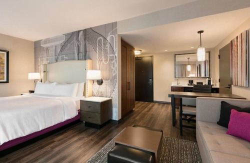 Berkeley Heights Hotel | Comfort & Convenience! 4 Cozy Units w/Indoor Pool, Free Breakfast, Parking!