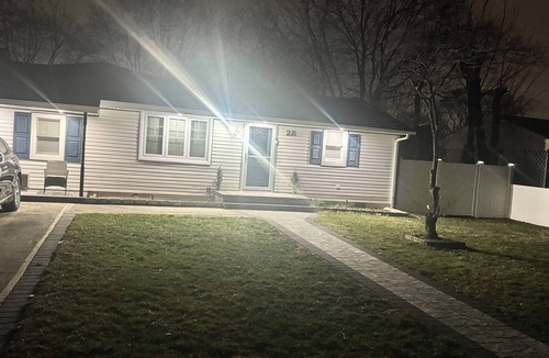 Central Islip House | Comfortable Home Near Everything