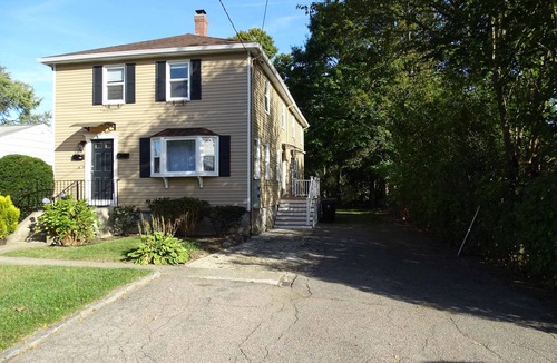 Framingham Apartment | Comfortable Renovated 3 Bed Apartment
