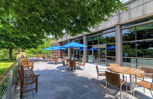 Ossining Hotel | Contemporary Hudson Valley Retreat for Relaxing Stays | 3 Guestrooms
