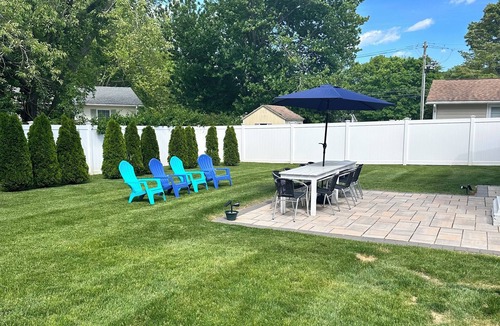 Old Saybrook House | Cornfield Point Beach. Summer retreat. Family Friendly. Weekend Warriors.