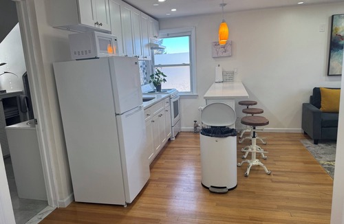 Hempstead Apartment | Cozy 1-bedroom apartment with Private Entrance In Quiet Home