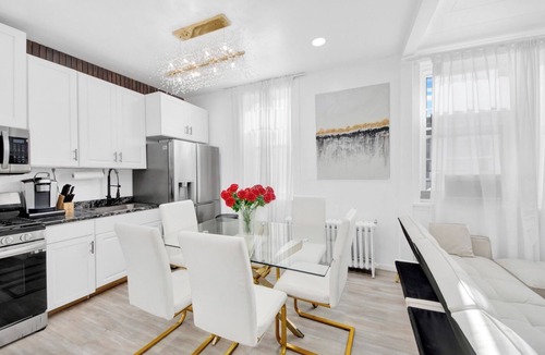 Southeast Yonkers House | Cozy 4BR Home Free Street Parking Quick NYC Access Perfect for Families
