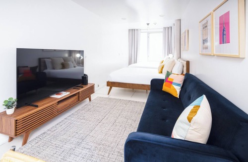 Midtown East Apartment | Cozy and Chic Studio Loft in Midtown NYC! #302