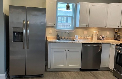 Westgate Apartment | Cozy and Private1-bedroom guesthouse in Metairie with WiFi and other amenities