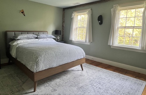 Lewisboro House | Cozy Historic Estate on 3 acres with Chef's Kitchen, Fireplaces, Pool, Hot Tub