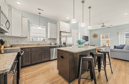 Bermuda Bay House | Currituck Cottage 3 Bedroom Home at Devonshire Place, Bermuda Bay Amenities!