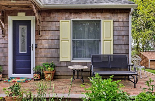 Springs Cottage | Cute East Hampton Cottage w/Patio - Walk to Beach