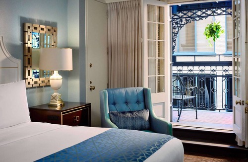French Quarter Hotel | Discover Historic Homes in French Quarter! Pets Allowed, 4 onsite bars!