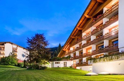 Bad Kleinkirchheim House | Double room Superior incl. half board Short Stay - Hotel Nockresort Bad Kleinkirchheim
