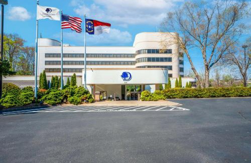 Executive Park Hotel | DoubleTree by Hilton South Charlotte Tyvola